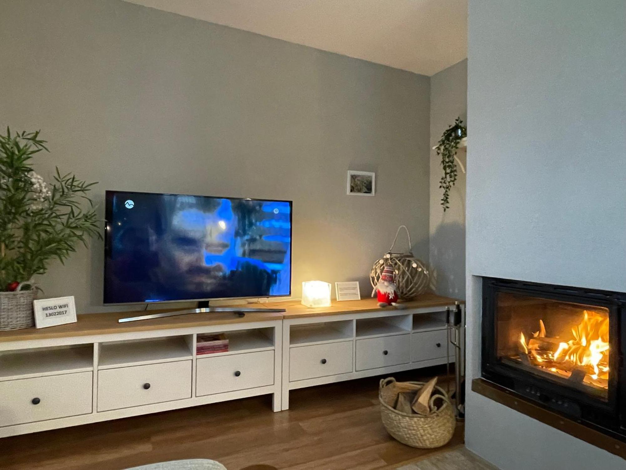 Chalet Jayata Stara Lesna Ngoại thất bức ảnh